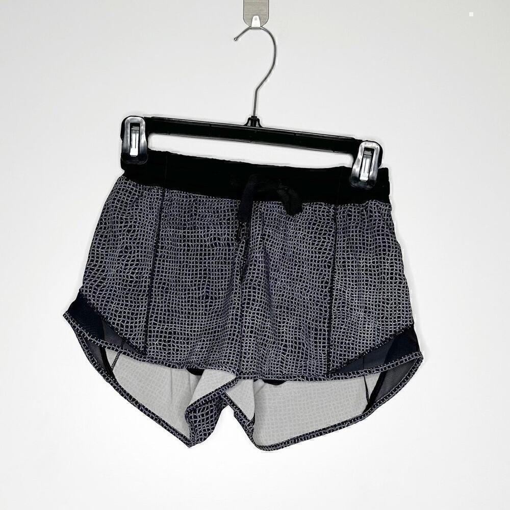 Lululemon Hotty Hot Short Women's Black Size 2